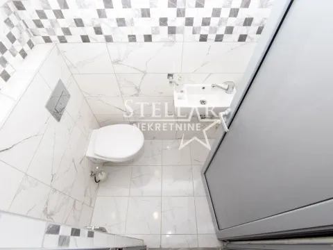 Izdavanje, poslovni prostor, 186m², Blok 9, Podgorica - image 7