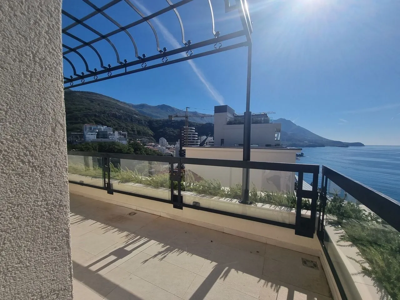 Sale, two bedroom apartment, 113m², Bečići, Budva