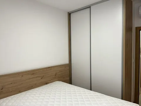 Rent, one bedroom apartment, 50m², City Kvart, Podgorica - image 11