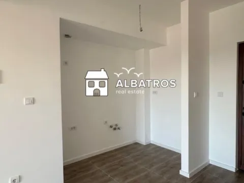 Sale, studio apartment, 30m², Šušanj, Bar - image 6