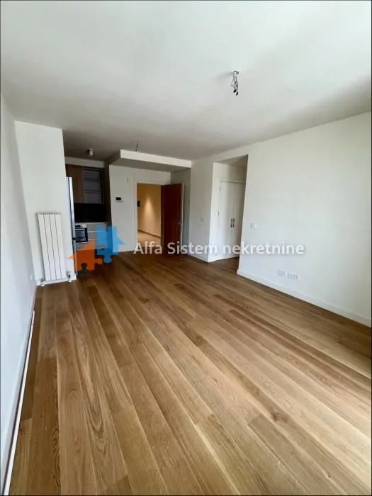 Izdavanje, dvosoban stan, 59m², Savski Venac, Beograd