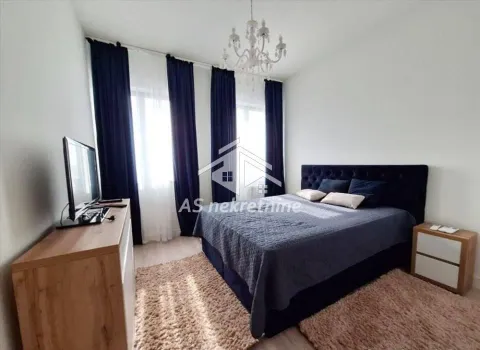Izdavanje, trosoban stan, 83m², Savski Venac, Beograd - image 8