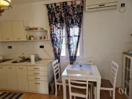 Izdavanje, jednosoban stan, 50m², Tivat, Crna Gora - image 5