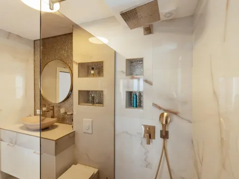 Izdavanje, trosoban stan, 149m², Donja Lastva, Tivat - image 13