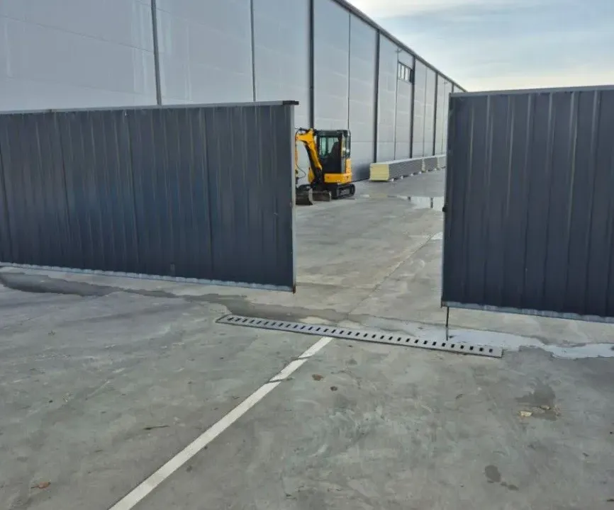 Izdavanje, poslovni prostor, 800m², Batajnica, Beograd