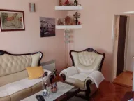 Prodaja, dvosoban stan, 64m², Pejton, Podgorica - image 1