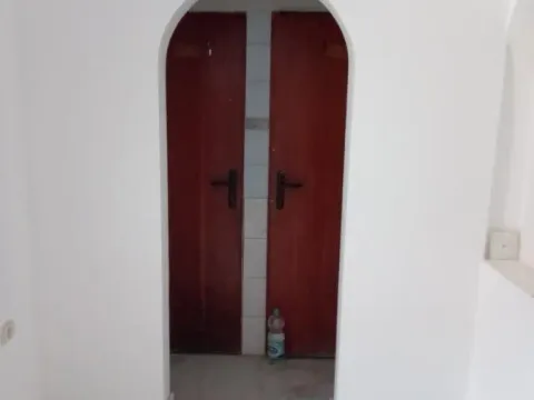 Izdavanje, poslovni prostor, 60m², Zemun Gornji Grad, Zemun Sve Podlokacije - image 9