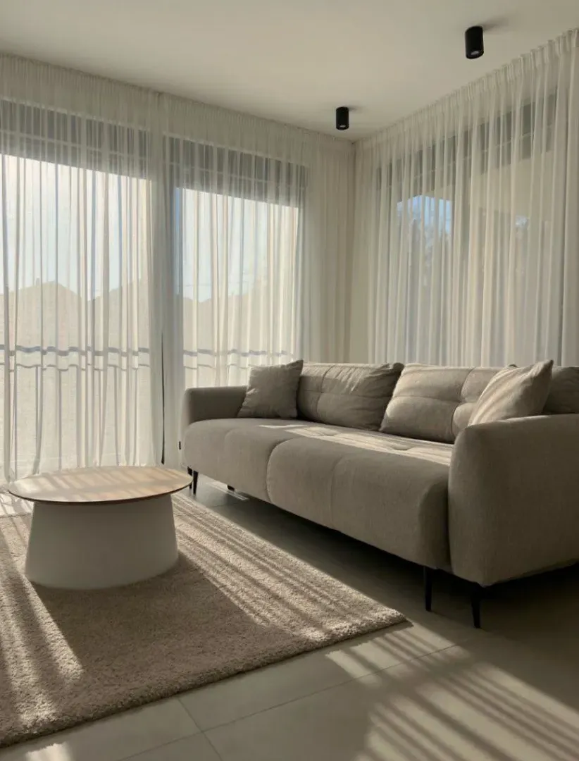 Izdavanje, dvosoban stan, 70m², Gradiošnica, Tivat