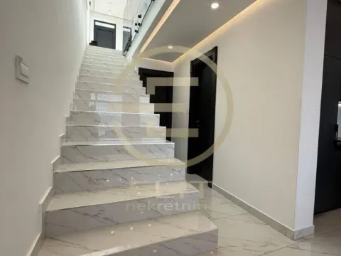 Prodaja, kuća, 173m², Sremska Kamenica, Petrovaradin - image 25