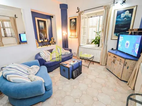 Izdavanje, kuća, 100m2, Stari Grad Kotor, Kotor Izdavanje, kuća, 100m2, Stari Grad Kotor, Kotor