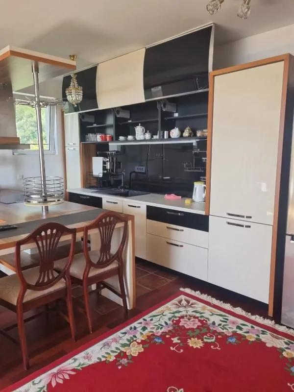 Prodaja, dvosoban stan, 75m², Petrovac, Budva