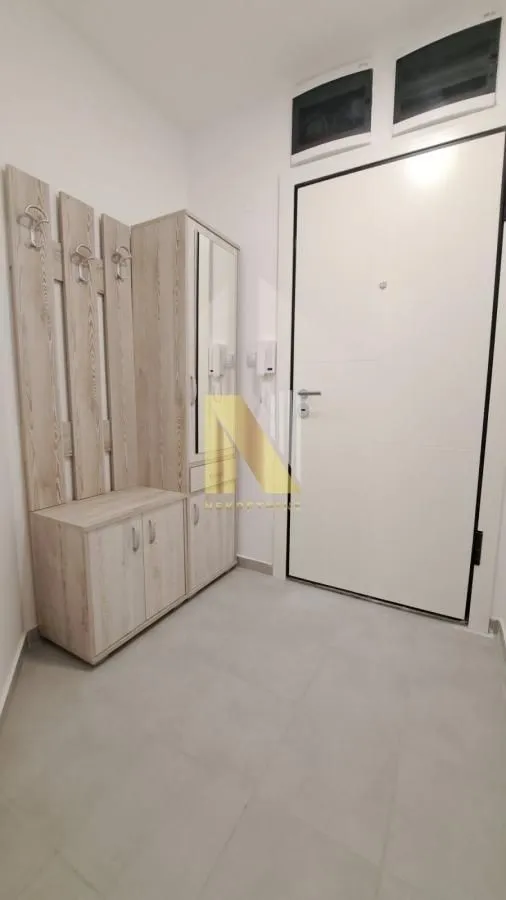 Izdavanje, dvosoban stan, 46m², Novo naselje, Novi Sad