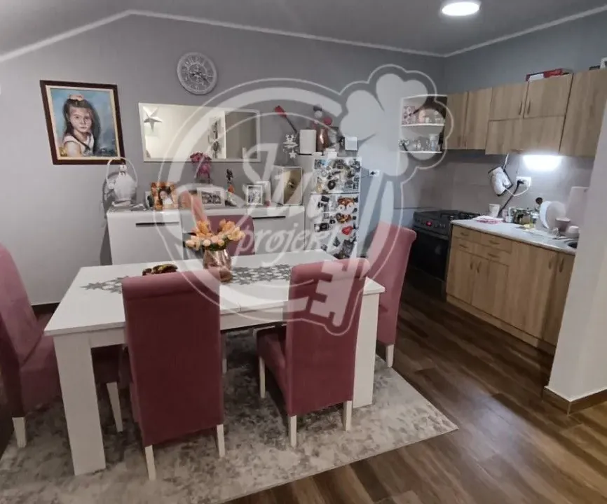 Sale, two bedroom apartment, 80m², Centar, Stara Pazova