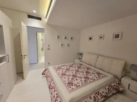Prodaja, dvosoban stan, 140m², Budva, Crna Gora - image 16
