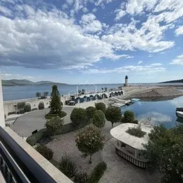 Prodaja, stan, 47m², Tivat, Crna Gora - image 2