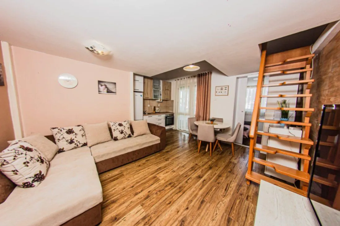 Sale, two bedroom apartment, 48m², Centar, Bar