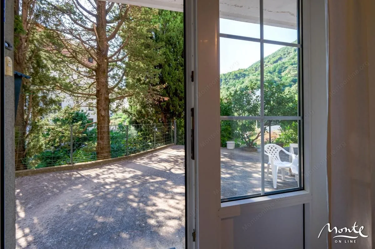 Sale, house, 195m², Bečići, Budva