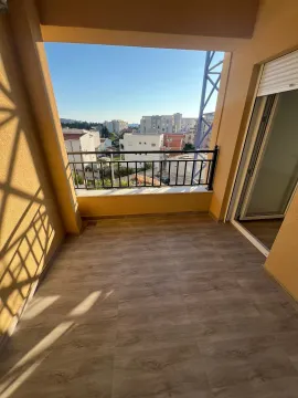 Rent, three bedroom apartment, 92m², Šušanj, Bar - image 6