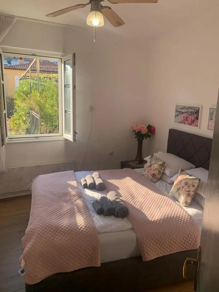 Sale, one bedroom apartment, 48m², Budva, Crna Gora