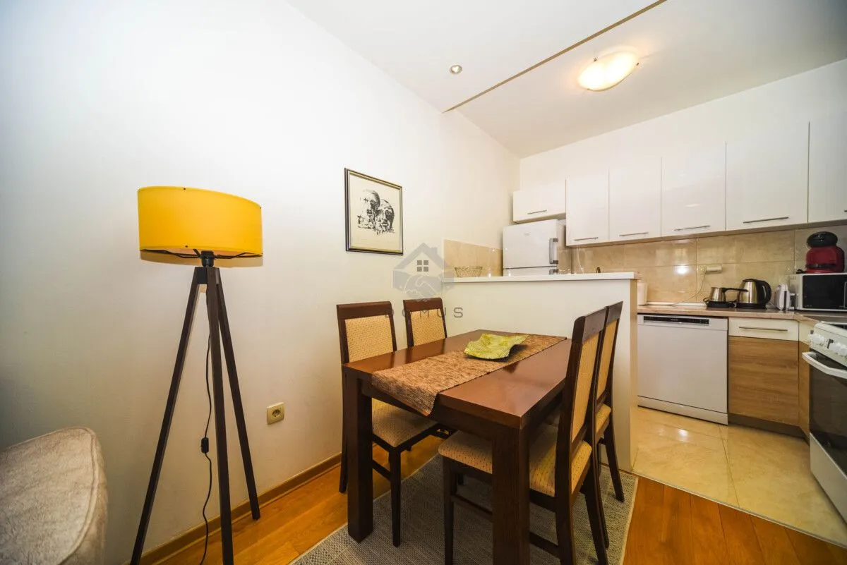 Izdavanje, jednosoban stan, 50m², Preko Morače, Podgorica