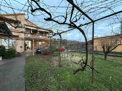 Izdavanje, dvosoban stan, 80m², Dalmatinska ulica, Podgorica - image 14