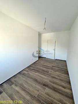Prodaja, dvosoban stan, 53m², Centar, Inđija - image 3