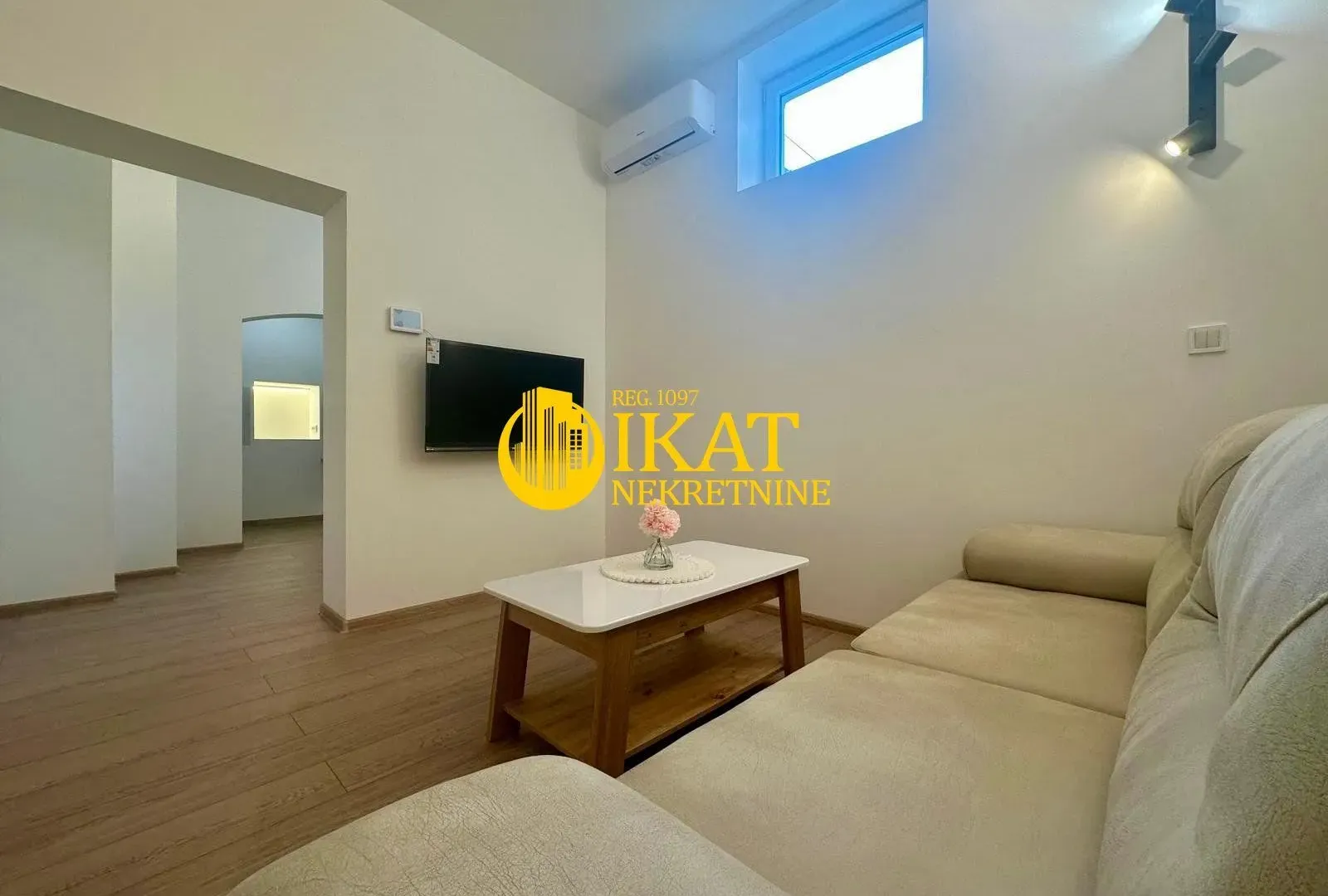 Sale, two bedroom apartment, 49m², Slavija, Vračar Sve Podlokacije