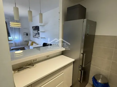 Rent, one bedroom apartment, 41m², Zemun Sve Podlokacije, Beograd - image 2