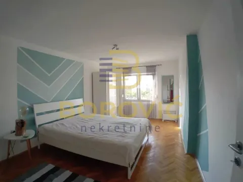 Izdavanje, dvosoban stan, 45m², Stari Grad, Beograd