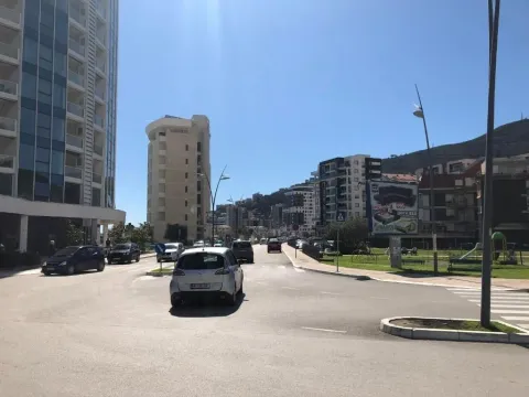 Izdavanje, jednosoban stan, 43m², Budva, Crna Gora - image 23