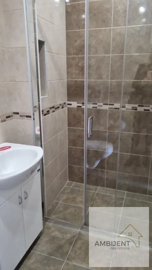 Prodaja, četvorosoban stan, 97m², Zvezdara Sve Podlokacije, Beograd
