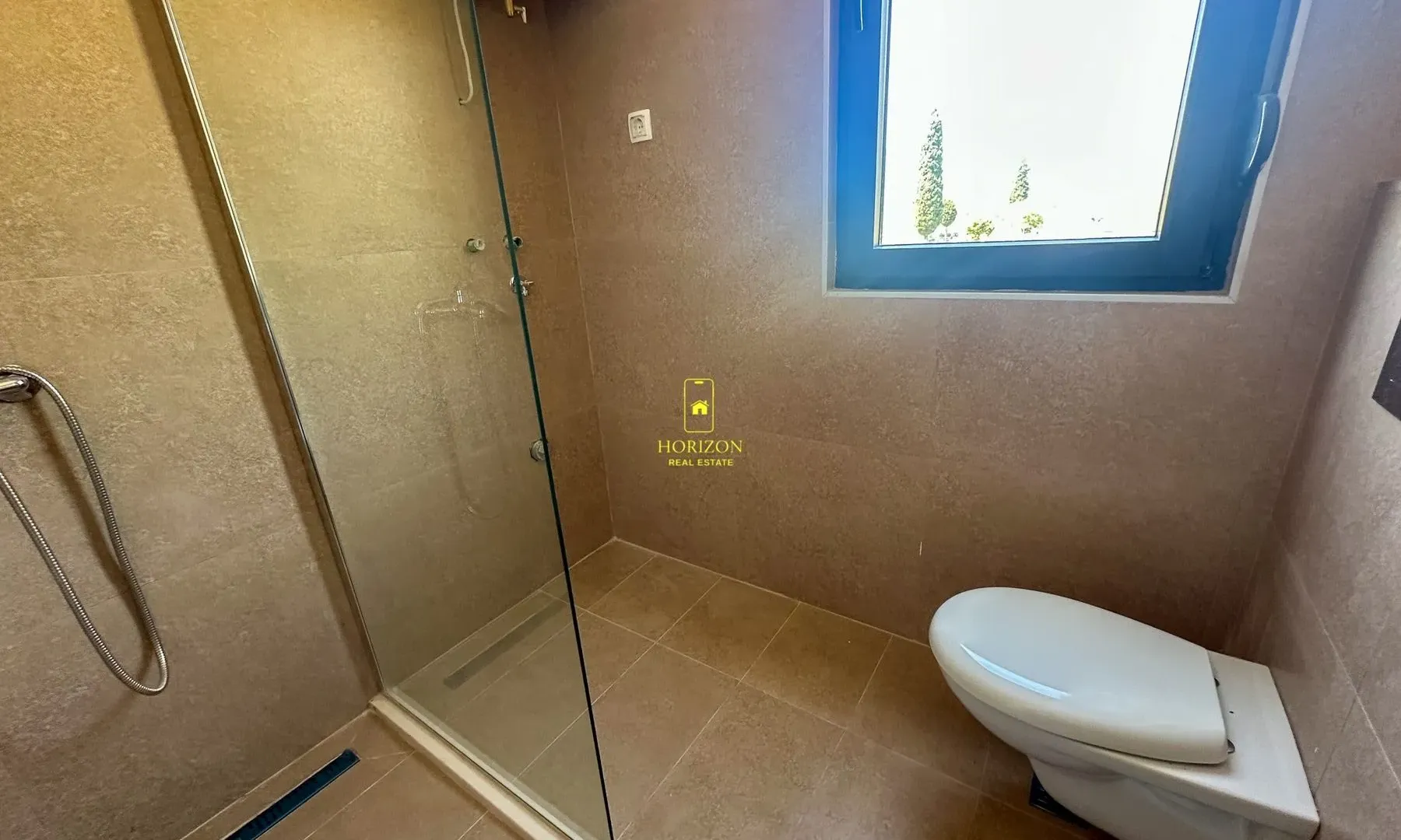Prodaja, dvosoban stan, 64m², Tološi, Podgorica