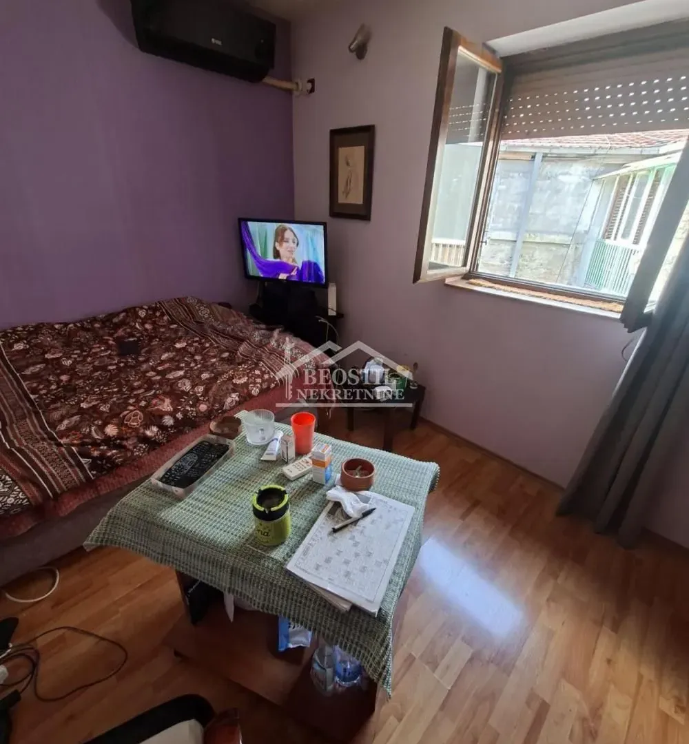 Prodaja, trosoban stan, 74m², Savski Venac, Beograd