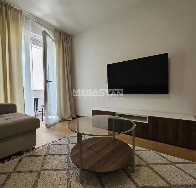 Rent, one bedroom apartment, 45m², Đeram Pijaca, Beograd