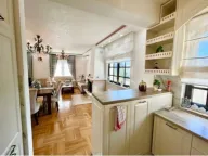 Rent, house, 400m², Markovići, Budva - image 9