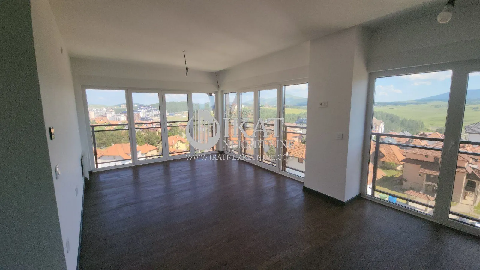 Prodaja, dvosoban stan, 67m², Obudojevica, Zlatibor