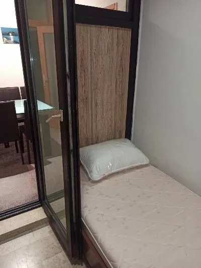 Izdavanje, dvosoban stan, 57m², Tivat, Crna Gora