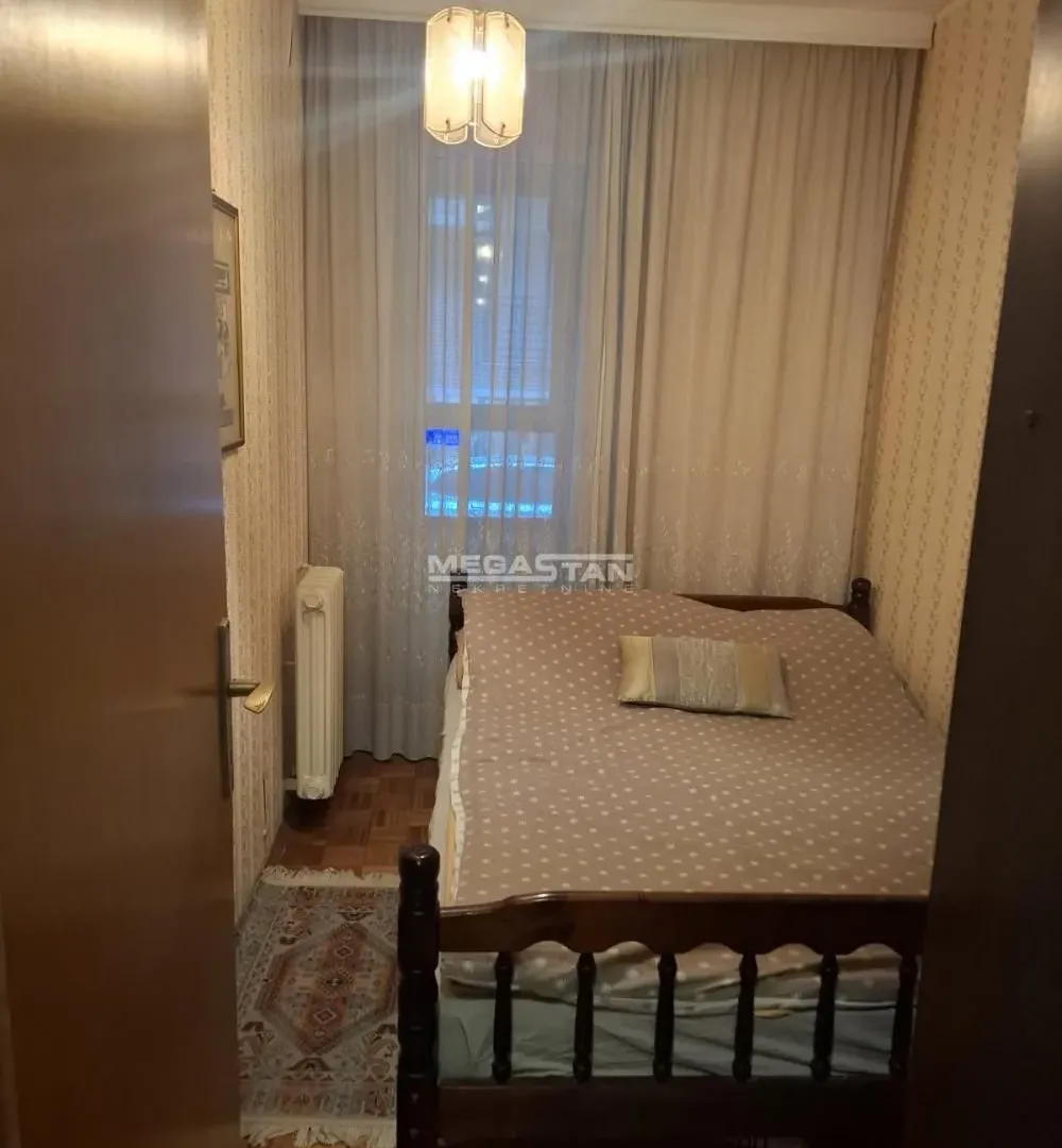 Sale, two bedroom apartment, 73m², Vračar Sve Podlokacije, Beograd