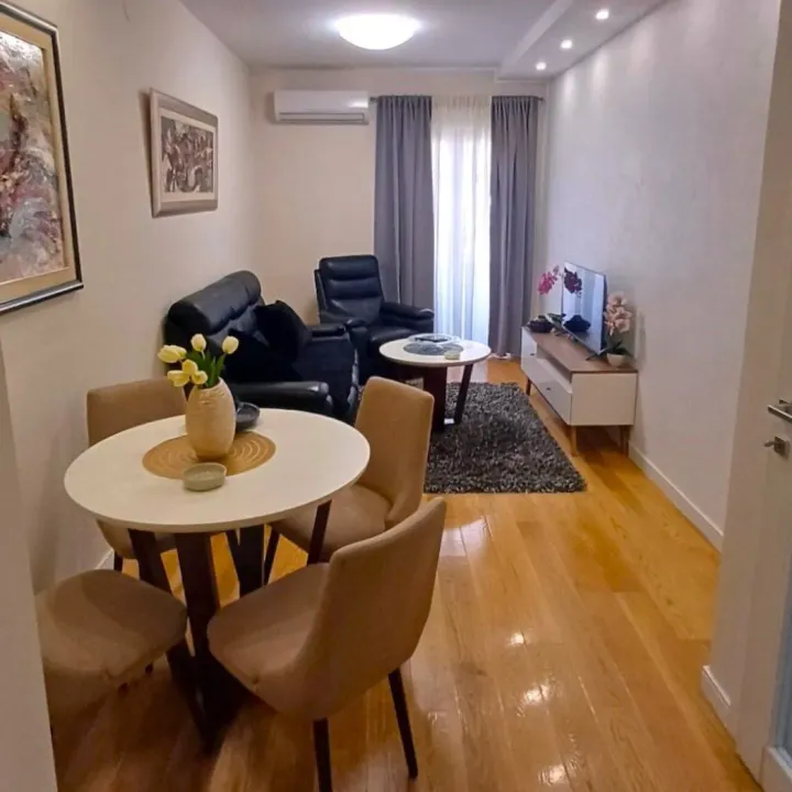 Rent, one bedroom apartment, 40m², Central Point, Podgorica