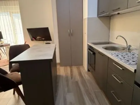 Rent, one bedroom apartment, 44m², Centar, Budva - image 7