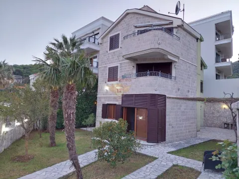 Prodaja, kuća, 168m², Herceg Novi, Crna Gora