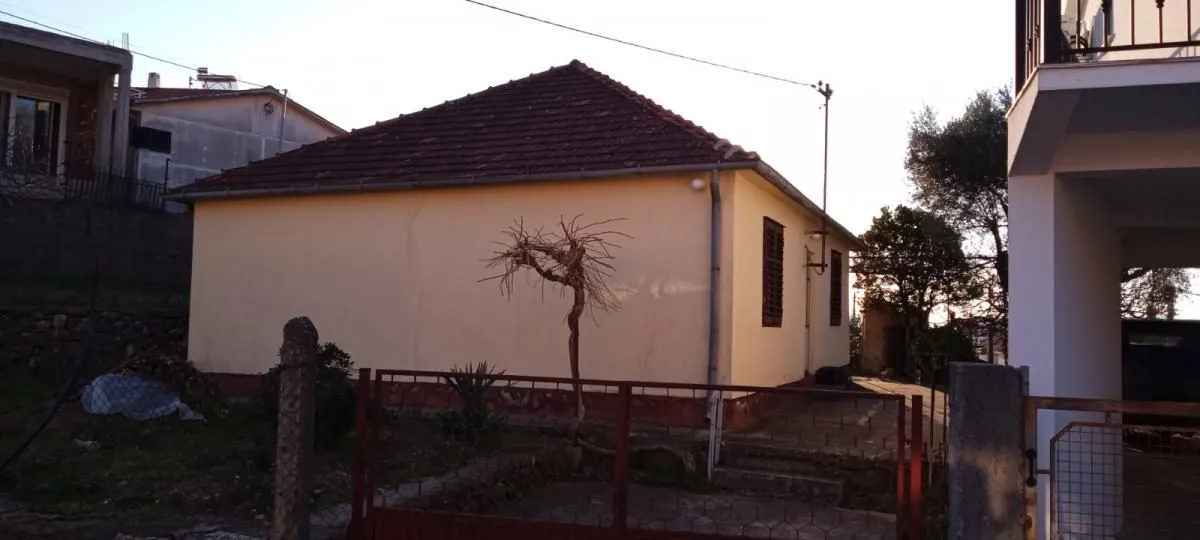 Sale, house, 100m², Bar, Crna Gora