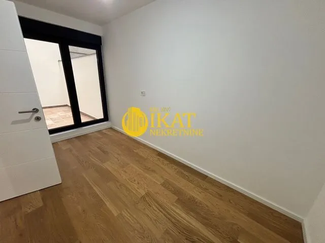 Sale, two bedroom apartment, 60m², Kluz, Zvezdara Sve Podlokacije