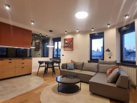 Izdavanje, trosoban stan, 60m², Stari Grad, Beograd