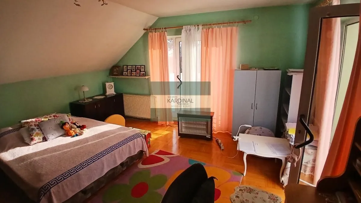 Prodaja, kuća, 334m², Vašarište, Kragujevac
