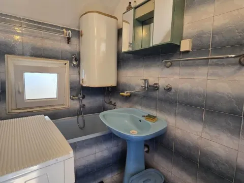 Izdavanje, kuća, 80m², Mali Mokri Lug, Zvezdara Sve Podlokacije - image 8