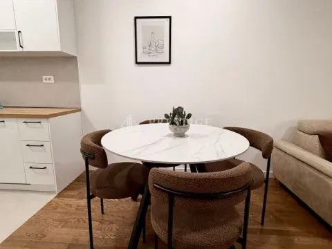 Izdavanje, jednosoban stan, 46m², Stari Aerodrom, Podgorica - image 3
