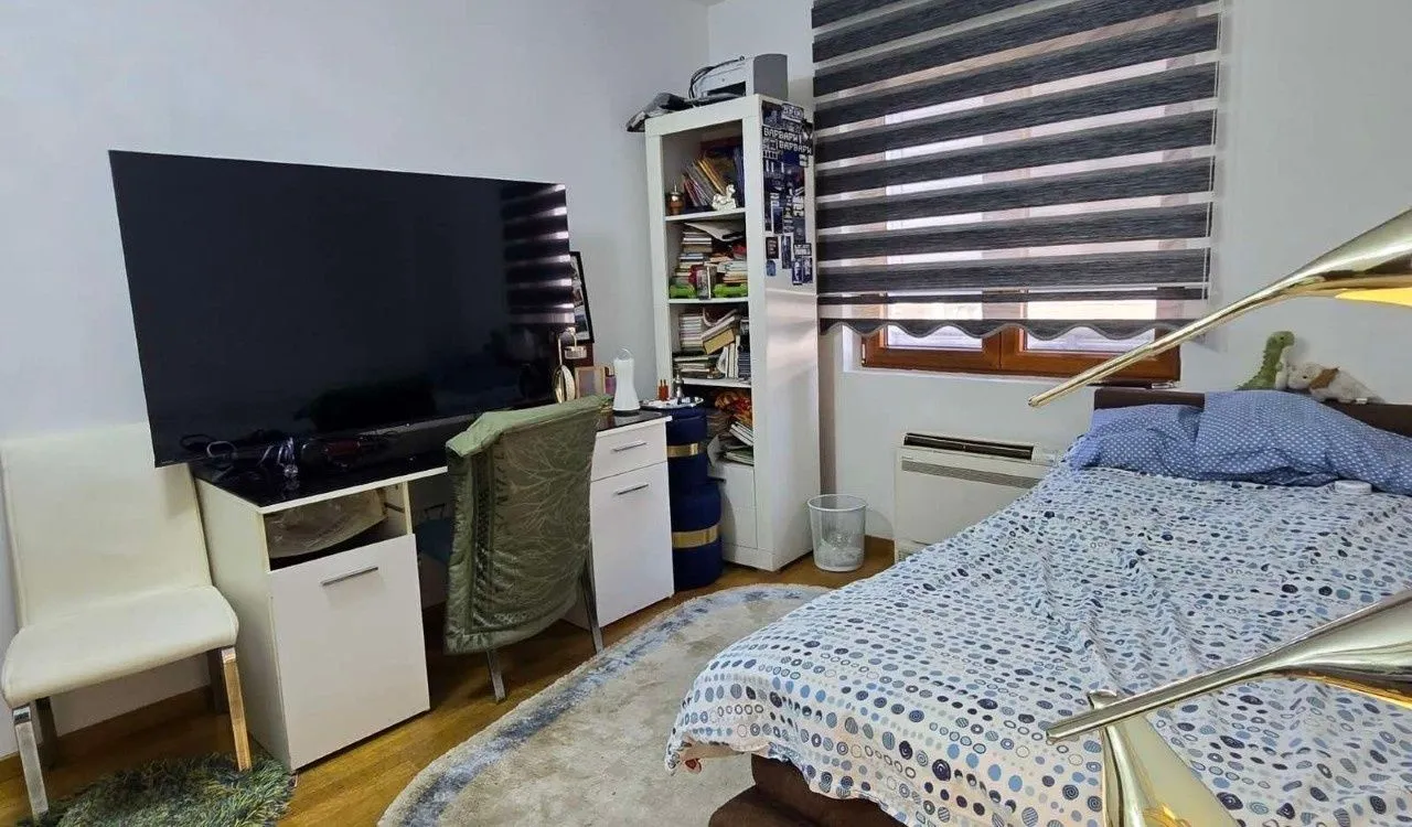 Prodaja, trosoban stan, 120m², Tološka šuma, Podgorica