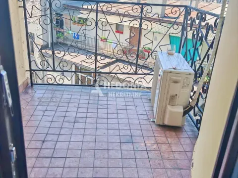 Rent, three bedroom apartment, 98m², Stari Grad, Beograd - image 11