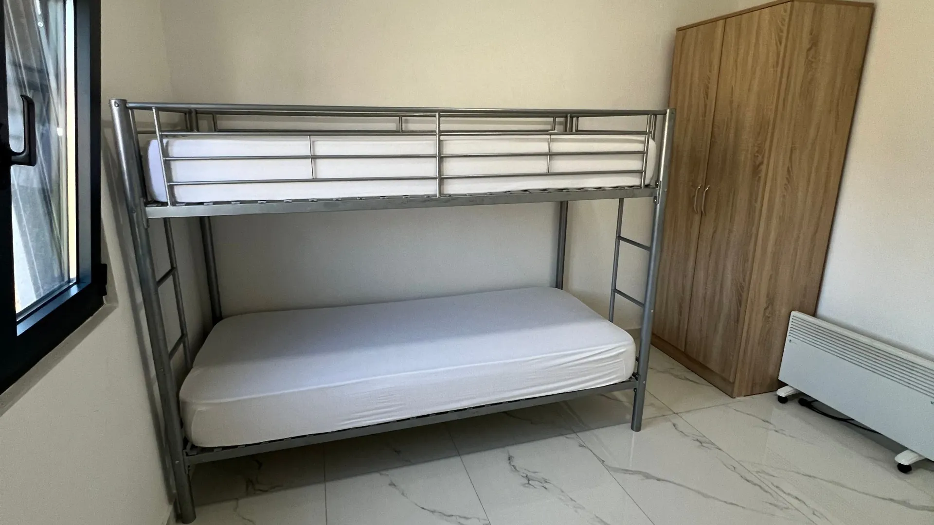 Rent, two bedroom apartment, 85m², Tomba, Bar